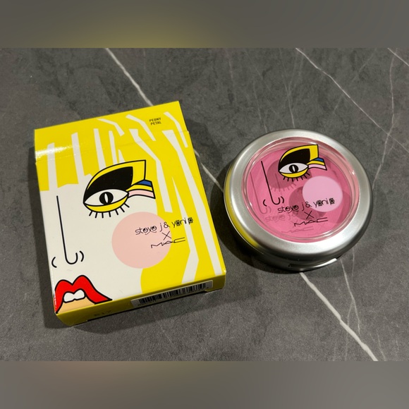 MAC x Steve J. & Yoni P. Collection Powder Blush New - Picture 2 of 3